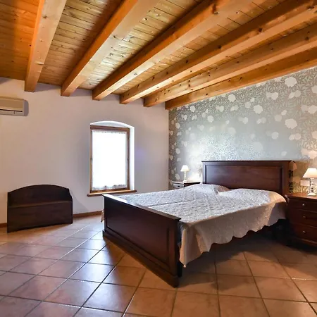 Colombare Teboi Apartment *