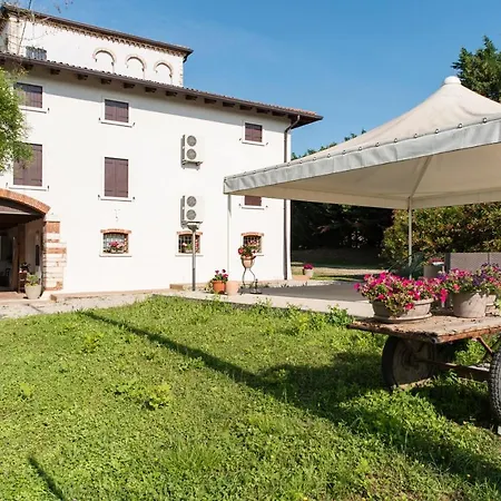 Colombare Teboi Apartment