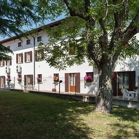 Colombare Teboi Apartment *