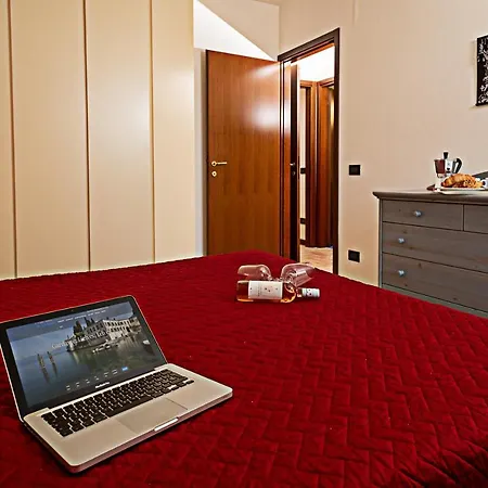 Apartment Iris - Regarda Travel