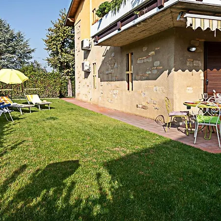 Apartment Iris - Regarda Travel *