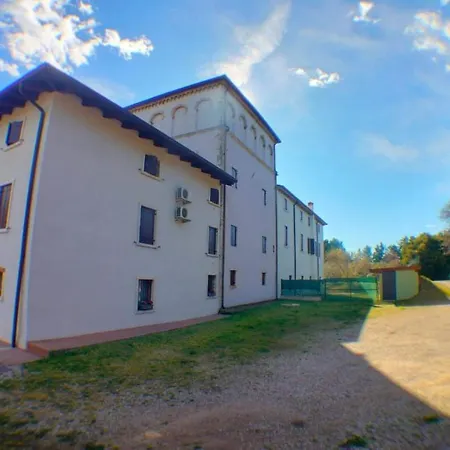 Colombare Teboi Apartment