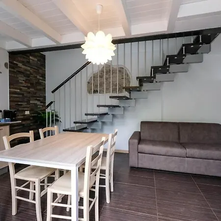 Appartamento 4 Min To - Duplex With Private Parking *