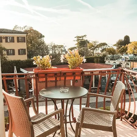 Hotel Benacus