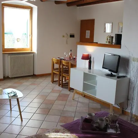 Apartment Le Ginestre Lazise