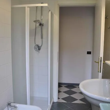 Apartment In - Gardasee 40837