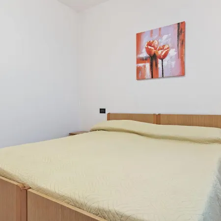 Panoramic With Swimming Pool And Garden * Lazise