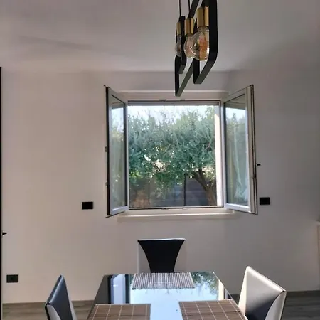 Verde, Romantica Villetta Apartment *