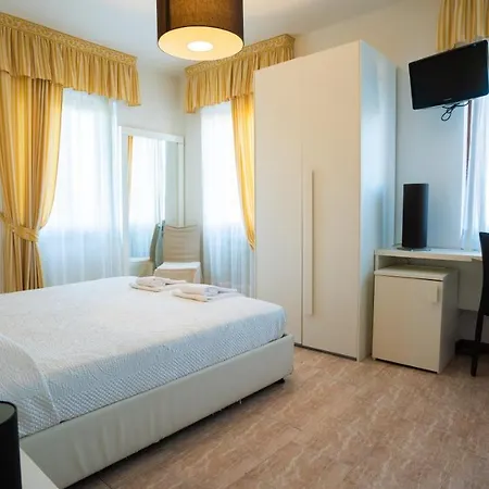 Hotel Sirena 3*