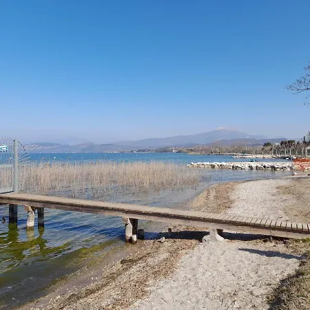 Apartment La Magnolia - Private Access, Garden, Views Lazise