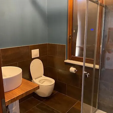 House Dory Con Parcheggio Privato Interno Gratis E Internet
