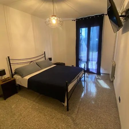 House Dory Con Parcheggio Privato Interno Gratis E Internet Apartment