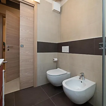 Residenza G&j - Regarda Travel Apartamento