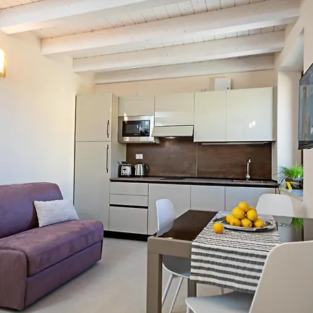 Residenza G&j - Regarda Travel Apartamento Lazise
