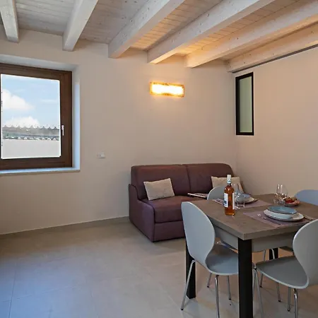 Residenza G&j - Regarda Travel Apartamento