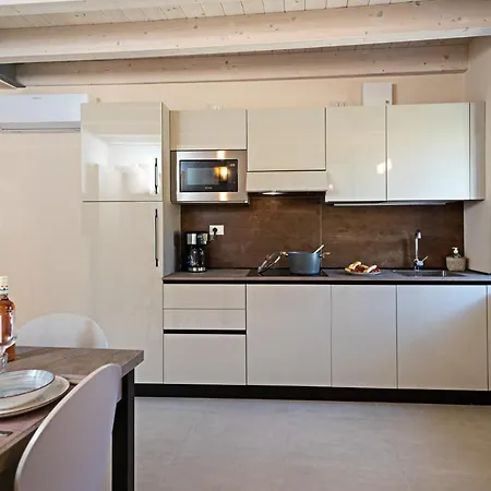 Residenza G&j - Regarda Travel Lazise