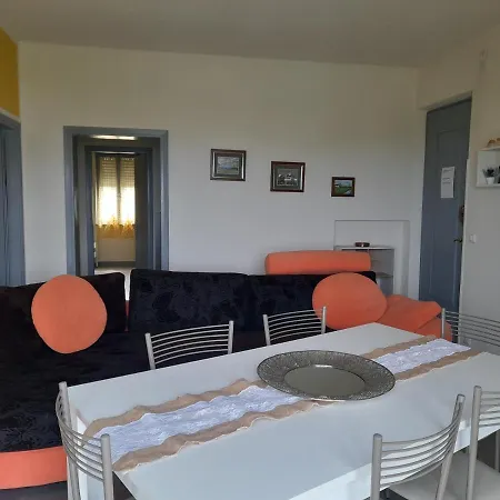 Apartment La Magnolia - Private Access, Garden, Views *
