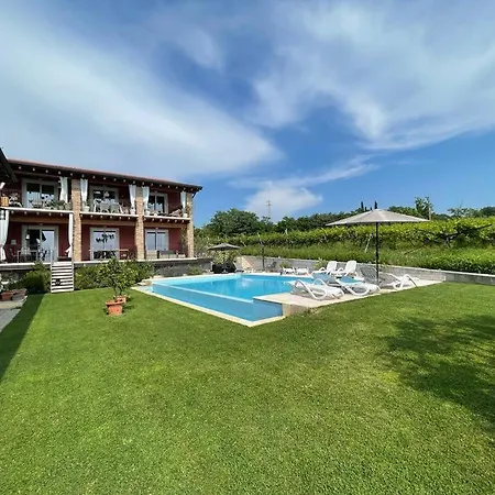 Tasso Canossa - Con Piscina Apartment *