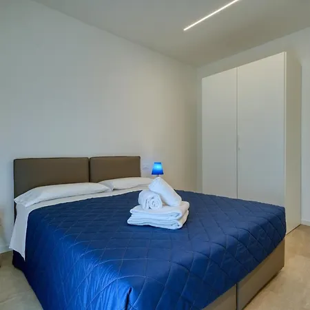Da Mirella Apartment *