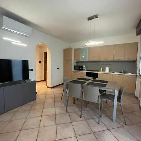 Hera Apartment *