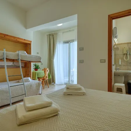 Guest house Da Mirella 2*