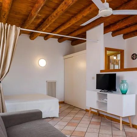 Apartment Le Ginestre