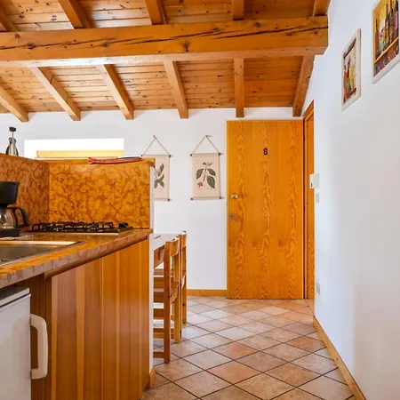 Le Ginestre Apartment *