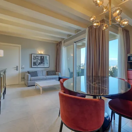 Palazzo Della Scala 4*