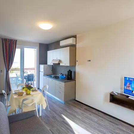 Le Palme & Village Camping