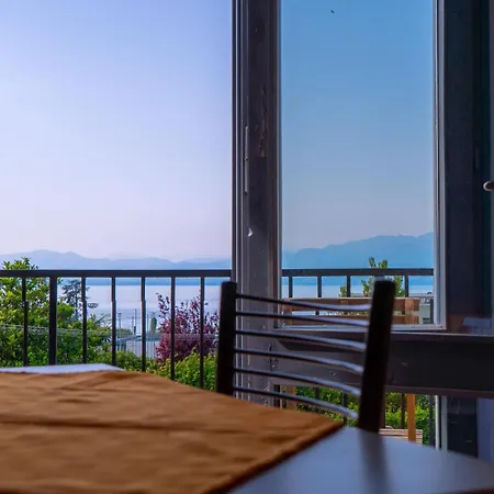 La Magnolia - Private Access, Garden, Views Lazise