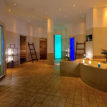 Leonardo Di Garda - Wellness And Hotel 4*