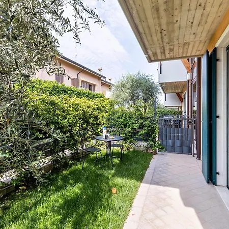 Bluemoon -luminoso Con Piscina Apartment Lazise