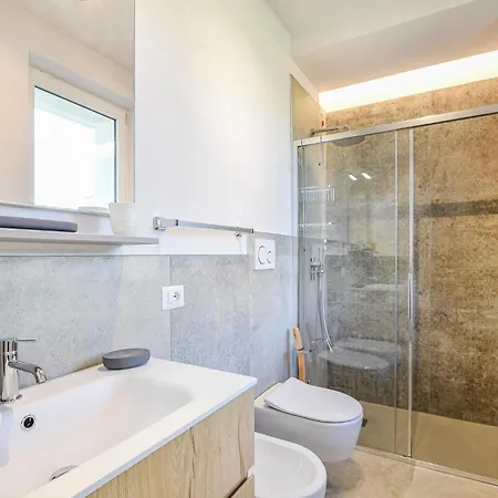 Beautiful In With Kitchenette * Lazise