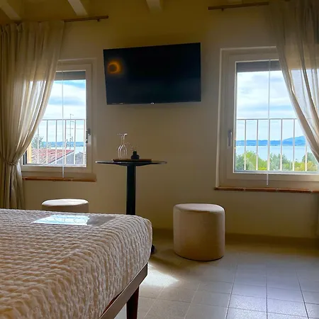 The - Luxury In Lazise