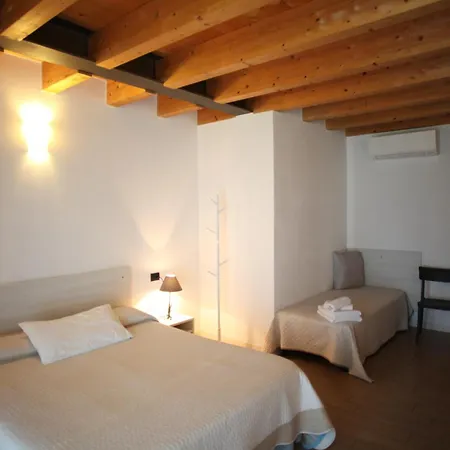 Al Vajo Dependance - Apartments-zimmer * Lazise