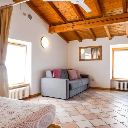 Le Ginestre Apartment