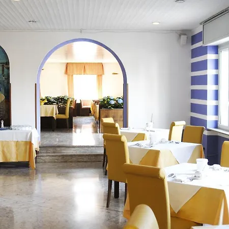 Hotel Benacus 3*