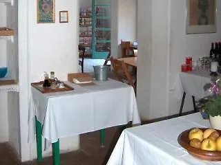 La Tinassara Bed & Breakfast 2*