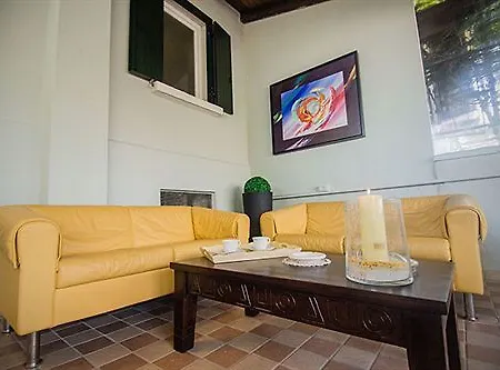 Bed & Breakfast Betty's House Lazise