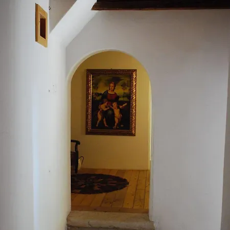 La Tinassara Bed & Breakfast 2*