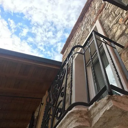 Apartment Tasso Canossa - Con Piscina *