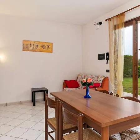 Belvilla By Oyo Near Lazize, With Garden Casa vacanze *