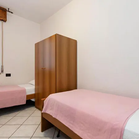 Belvilla By Oyo Near Holiday home Lazise