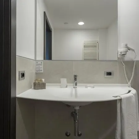 Giulietta Romeo Hotel 3*