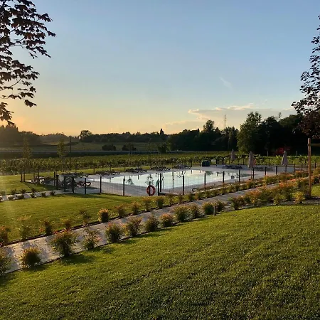 Agricamping Al Grappolo Divino Farm stay *