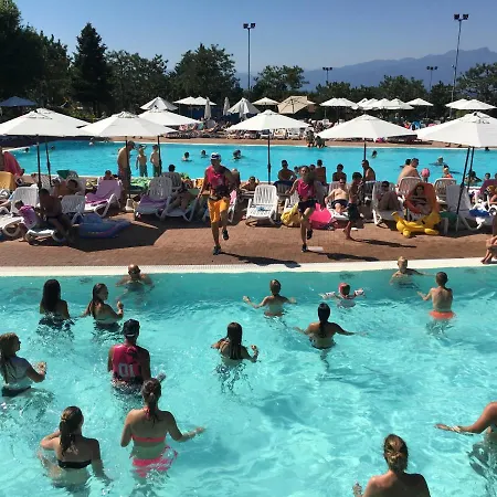 Rustico Park Delle Rose - Regarda Travel Appartement