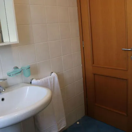 With Nicely Decorated Interior Near Garda *