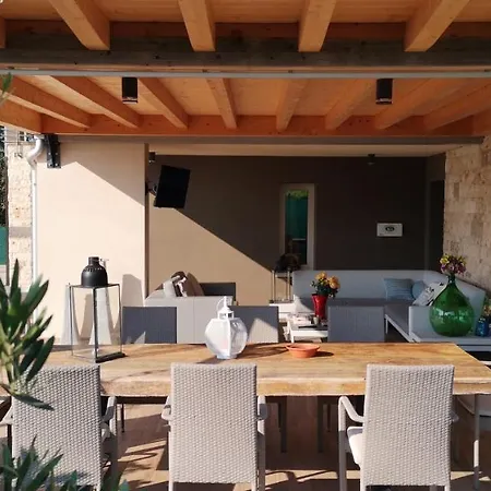 Bed & Breakfast Peler 3*