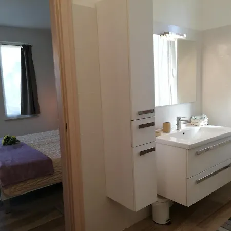 Peler Lazise