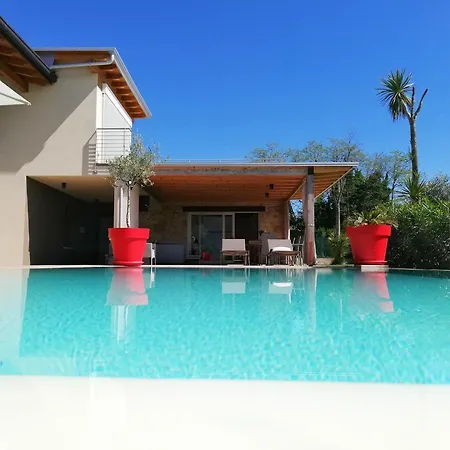 Peler Bed & Breakfast 3*